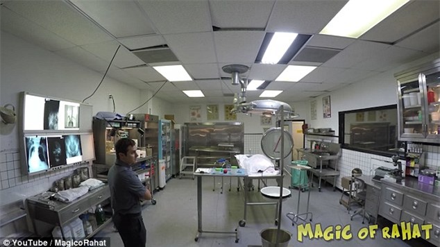 Hoảng loạn khi xác chết bật dậy trong một cuộc phỏng vấn diễn ra ở nhà xác - Ảnh 2.