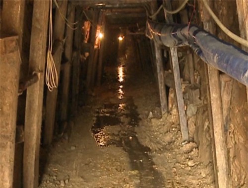 sap ham vang o lao cai: 9 nguoi da chet, so nan nhan tang tung gio - 3