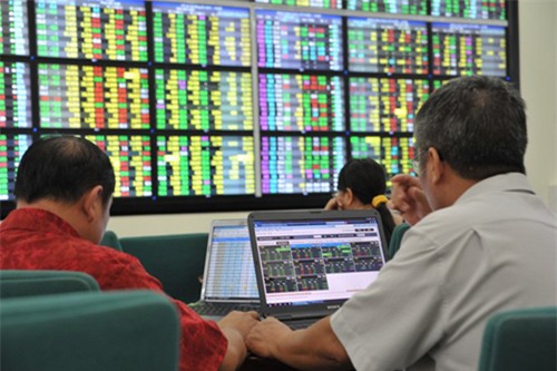 thị trường chứng khoán, sóng chứng khoán, lướt sóng chứng khoán, đại gia chứng khoán, Vingroup, Phạm Nhật Vượng, Võ Trường Thành, thâu tóm, hồi tố