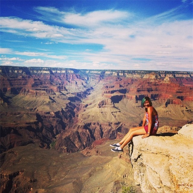 Co gai du lich 22 quoc gia voi 200 USD hinh anh 1