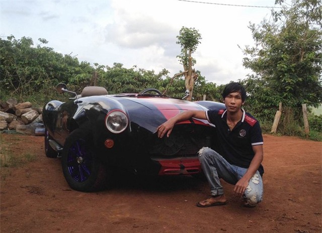 Thanh nien Dak Nong tu che xe the thao hinh anh 1