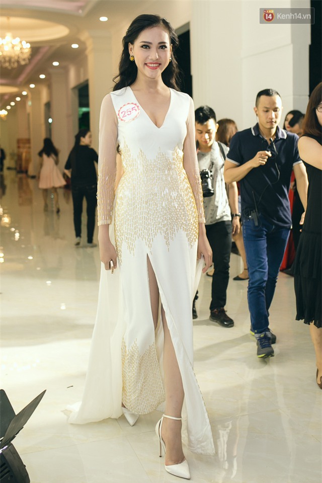 Thu Thảo khoe nhan sắc xinh đẹp cạnh dàn thí sinh Hoa hậu Việt Nam 2016 - Ảnh 12.