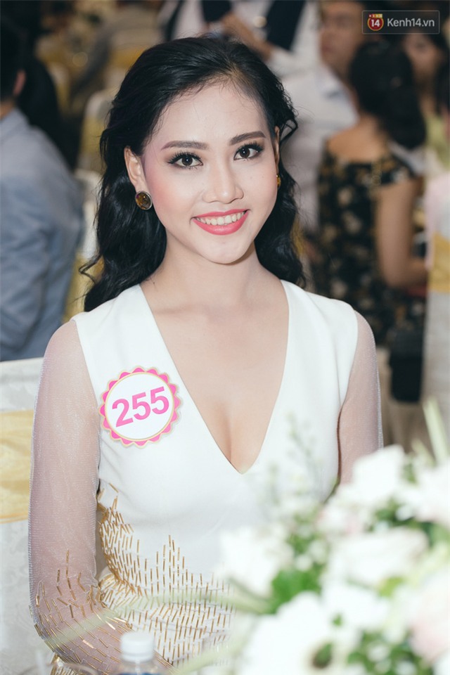 Thu Thảo khoe nhan sắc xinh đẹp cạnh dàn thí sinh Hoa hậu Việt Nam 2016 - Ảnh 14.