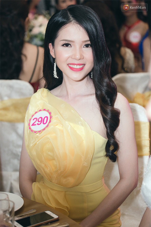 Thu Thảo khoe nhan sắc xinh đẹp cạnh dàn thí sinh Hoa hậu Việt Nam 2016 - Ảnh 26.