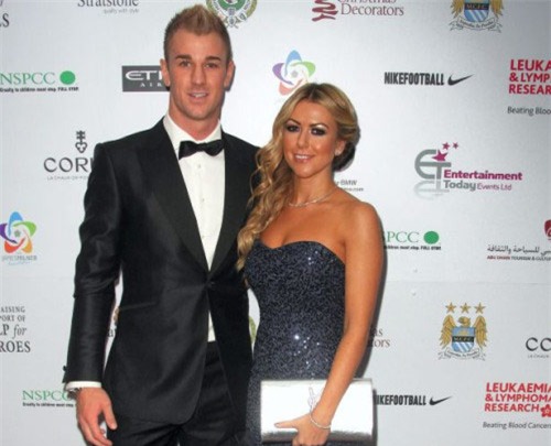 “bong mat” truoc than hinh cua ba xa thu mon joe hart hinh anh 7