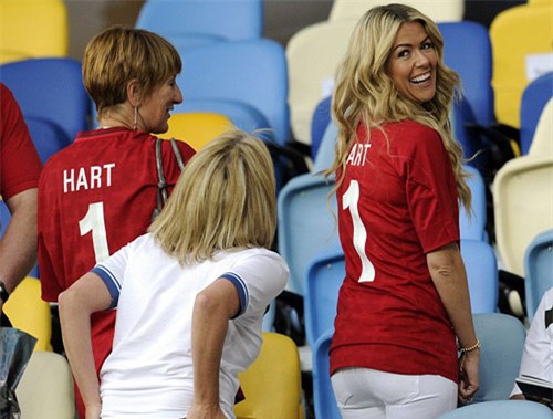 “bong mat” truoc than hinh cua ba xa thu mon joe hart hinh anh 12