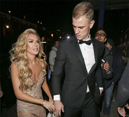 “bong mat” truoc than hinh cua ba xa thu mon joe hart hinh anh 14