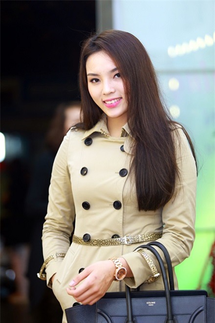 3 Hoa hậu Việt bị chê kém sắc ngay sau khi đăng quang - Ảnh 4.