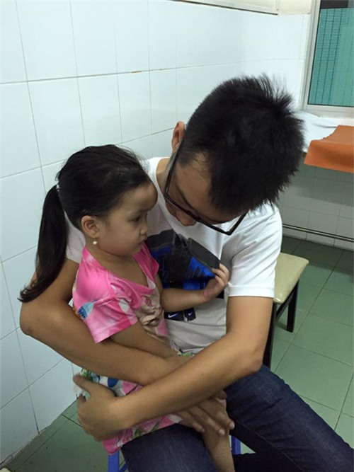 Ốc Thanh Vân sợ hãi khi con gái bị ngã đau  - Ảnh 2.