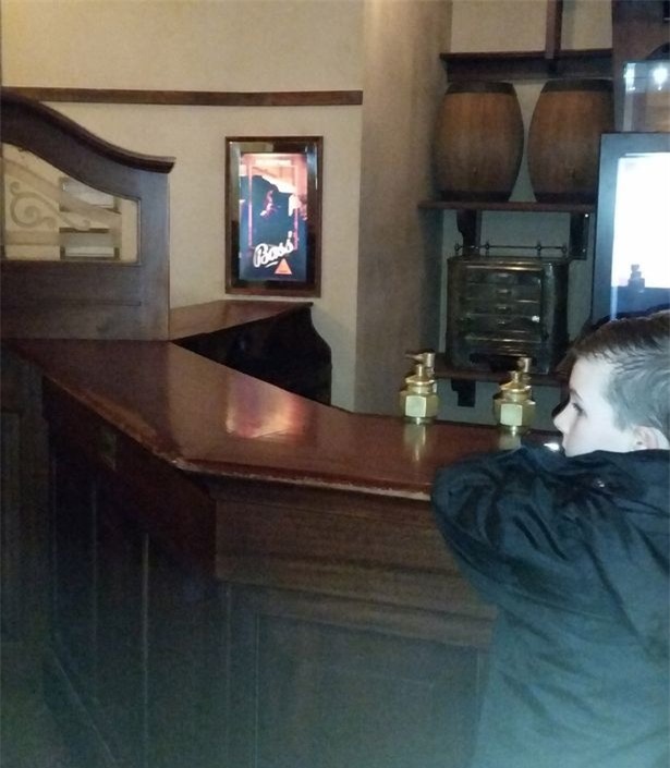 Kỳ lạ bóng ma bé gái một mắt ở Bảo tàng Anh