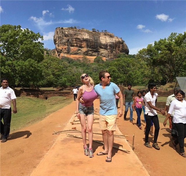 Chang trai tiet lo cach di du lich xa hoa voi gia 0 dong hinh anh 9