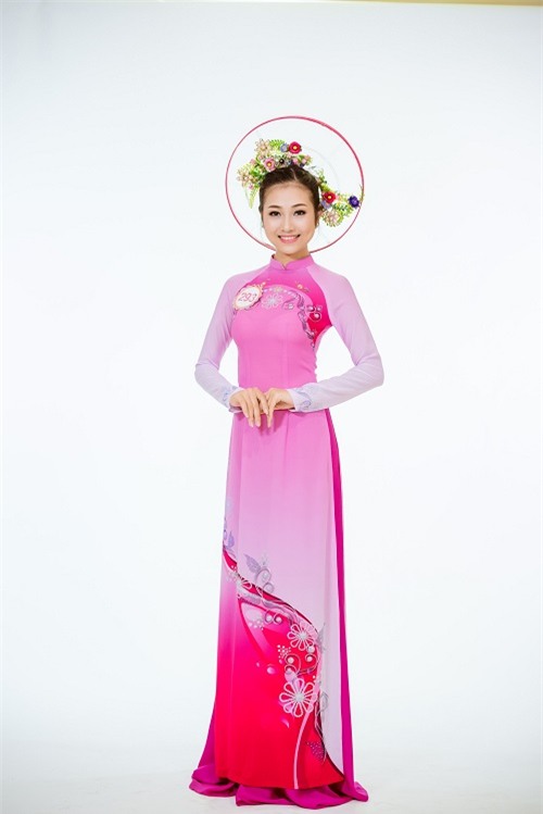 anh ao dai chung ket nong hoi cua top 30 hoa hau vn hinh anh 1