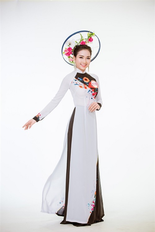 anh ao dai chung ket nong hoi cua top 30 hoa hau vn hinh anh 14