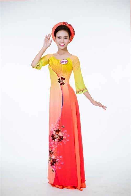 anh ao dai chung ket nong hoi cua top 30 hoa hau vn hinh anh 18