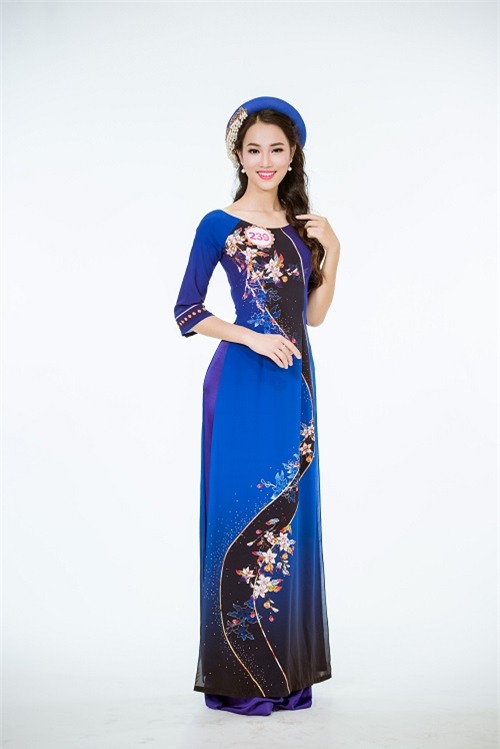 anh ao dai chung ket nong hoi cua top 30 hoa hau vn hinh anh 6
