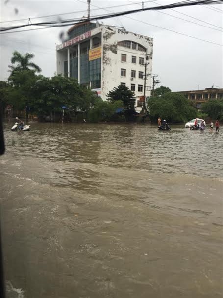 mưa lớn, ngập lụt, phố thành sông, tin thời tiết, dự báo thời tiết, vĩnh yên, vĩnh phúc, hải dương