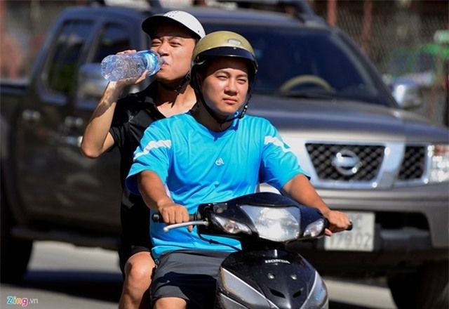 Nang nong dien rong tro lai mien Bac hinh anh 1