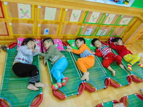 sap khai giang, me dung quen chuan bi nhung dieu nay khi cho tre den truong - 3