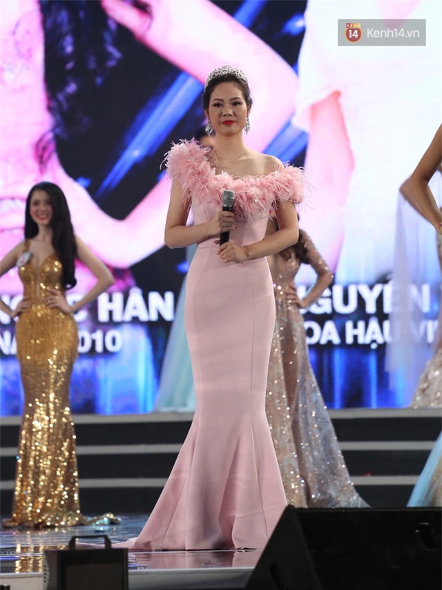 Lần đầu tiên, cả 6 Hoa hậu Việt Nam cùng tề tựu và khoe sắc trên 1 sân khấu! - Ảnh 11.