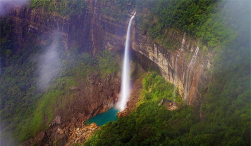 con dao lot top 10 diem du lich hap dan nhat chau a hinh anh 9