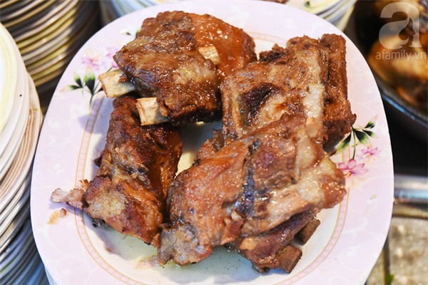 cơm gà bà triệu