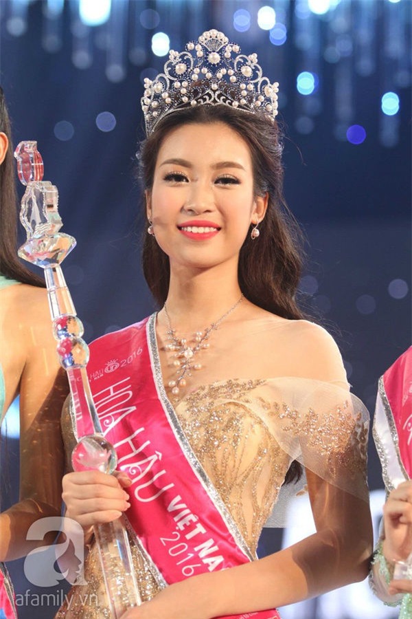 tan hoa hau viet nam me ronaldo, chi theo doi m.u, real hinh anh 2