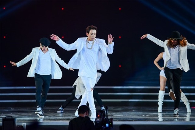 Nhung hat san trong dem chung ket Hoa hau Viet Nam 2016 hinh anh 2