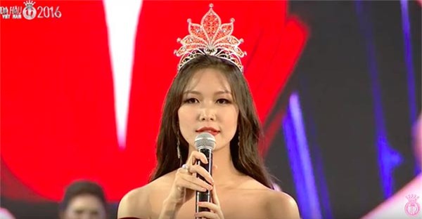 Cách mặc không thể nóng hơn của Hoa hậu Thùy Dung - Ảnh 5.