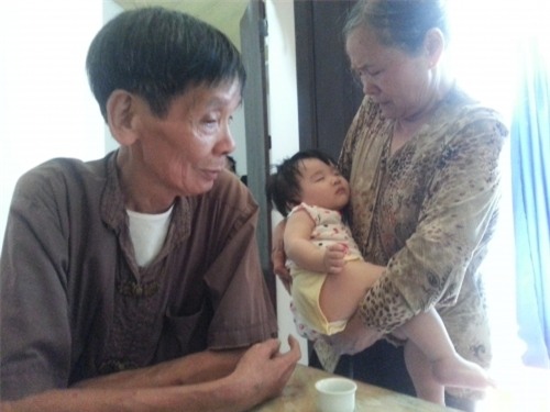 Mẹ lìa đời vì 'hung thần' xe buýt, con thơ khóc ngặt khát sữa - Ảnh 1