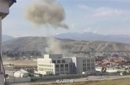 Kyrgyzstan: Vụ nổ chấn động ở Đại sứ quán Trung Quốc - Ảnh 4.