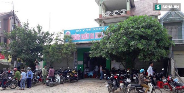 Em chồng cầm dao chém gục chị dâu trong nhà vệ sinh