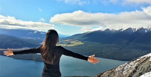 chồng triệu phú