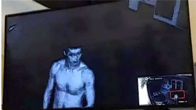 cướp, trần truồng, phụ nữ, camera giám sát