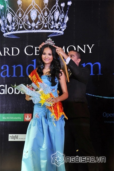 Hoa hậu thi nhiều lần nhất  1