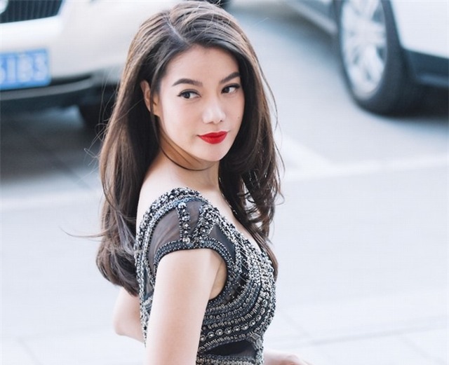 Nhung hoa hau noi tieng xuat than tu truong THPT Viet Duc hinh anh 8