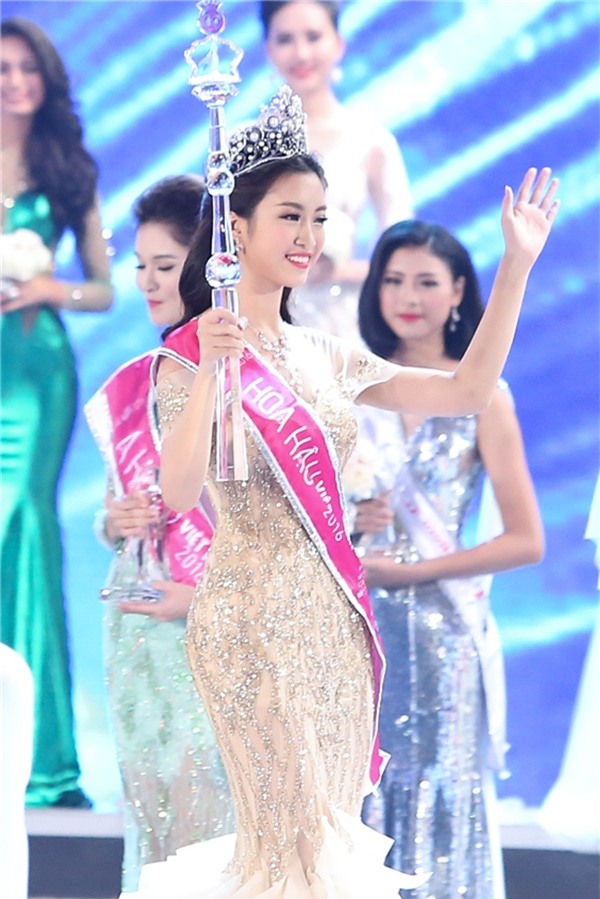 Ngọc Khánh - Hoa hậu Việt Nam có nhan sắc gây tranh cãi kịch liệt nhất