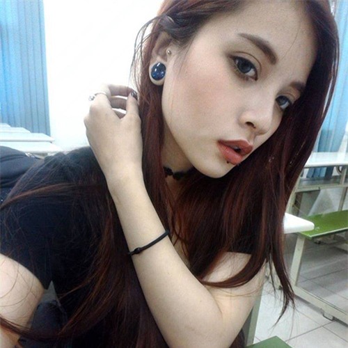 co gai sai gon 19 tuoi gay chu y vi deo khuyen kin moi - 7