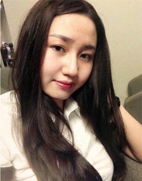 nhung hoa hau, a hau giam can than toc truoc gio 