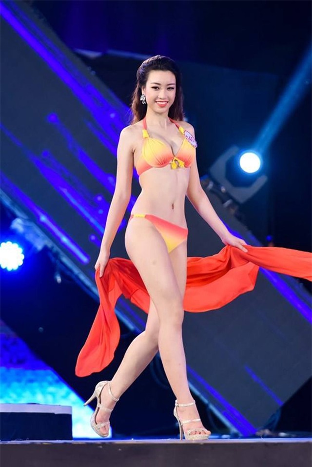 hoa hau my linh va 9 sao viet bang tuoi: ai goi cam hon? hinh anh 2