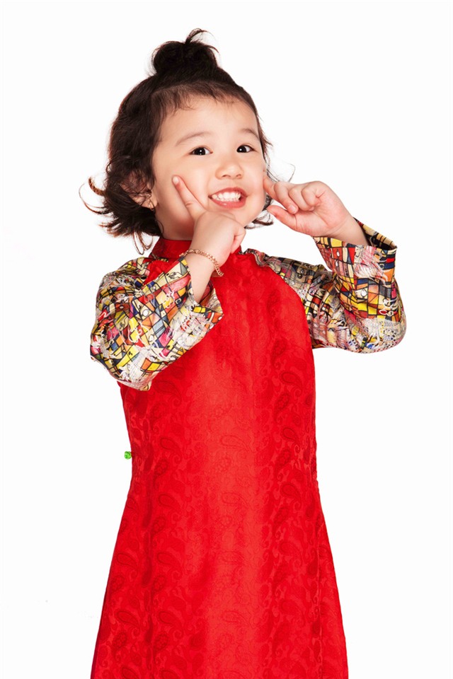 Jennifer Phạm chụp ảnh với con gái trước khi có em bé thứ 3 - Ảnh 11.