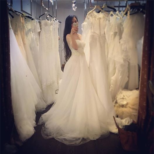 Hình ảnh thực tế cô dâu thử váy cưới  Áo Cưới Duy Khánh  Facebook