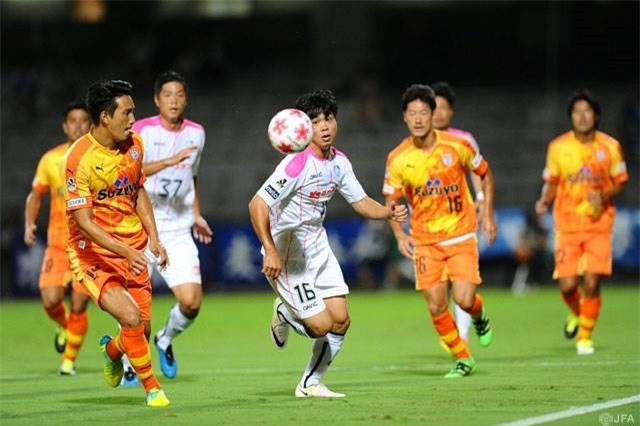 Cong Phuong mo nhat, Mito thua dam o cup Hoang De hinh anh 1