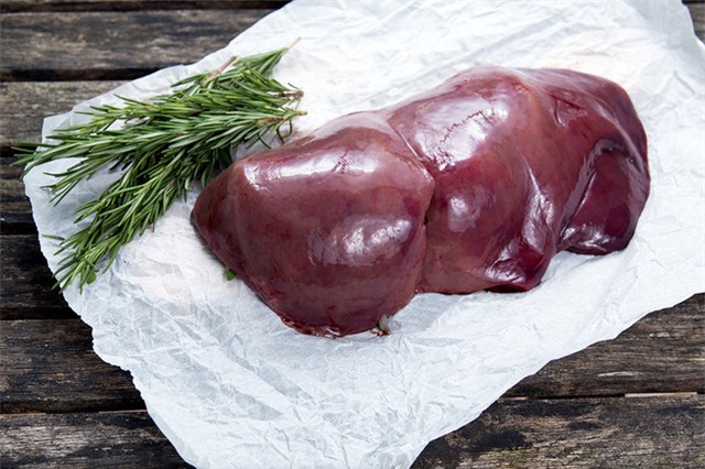 Khi ăn thịt lợn nên “né” 3 bộ phận này kẻo gây hại khôn lường - Ảnh 1.