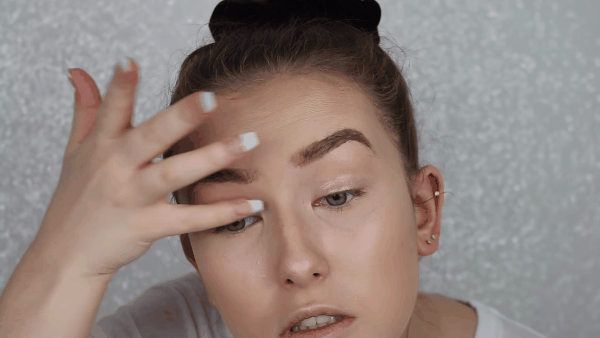 trang điểm không dùng cọ