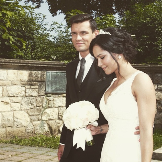 Cầu thủ triệu phú bị cắm sừng vẫn cầu xin vợ đừng ly hôn và cái kết gây sốc - Ảnh 2.