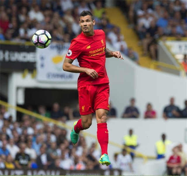 Cầu thủ triệu phú bị cắm sừng vẫn cầu xin vợ đừng ly hôn và cái kết gây sốc - Ảnh 5.