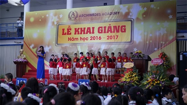 22,5 trieu hoc sinh khai giang nam hoc nhieu doi moi hinh anh 12