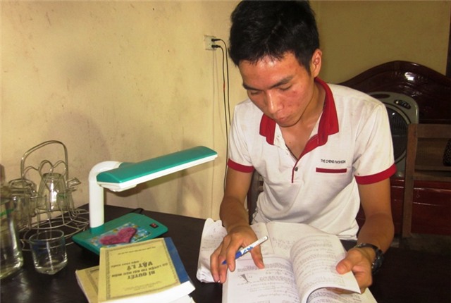 Cậu học trò mồ côi Hoàng Văn Sơn