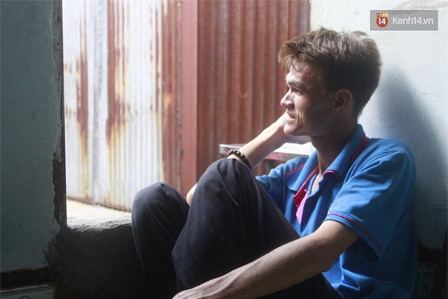 Vợ Việt chồng Tây hơn 20 năm lang thang Sài Gòn, bán vé số nuôi con trai thiểu năng - Ảnh 5.