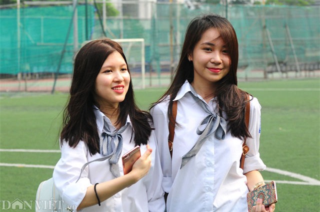 ngam nu sinh truong amsterdam xinh tuoi trong ngay khai truong hinh anh 7